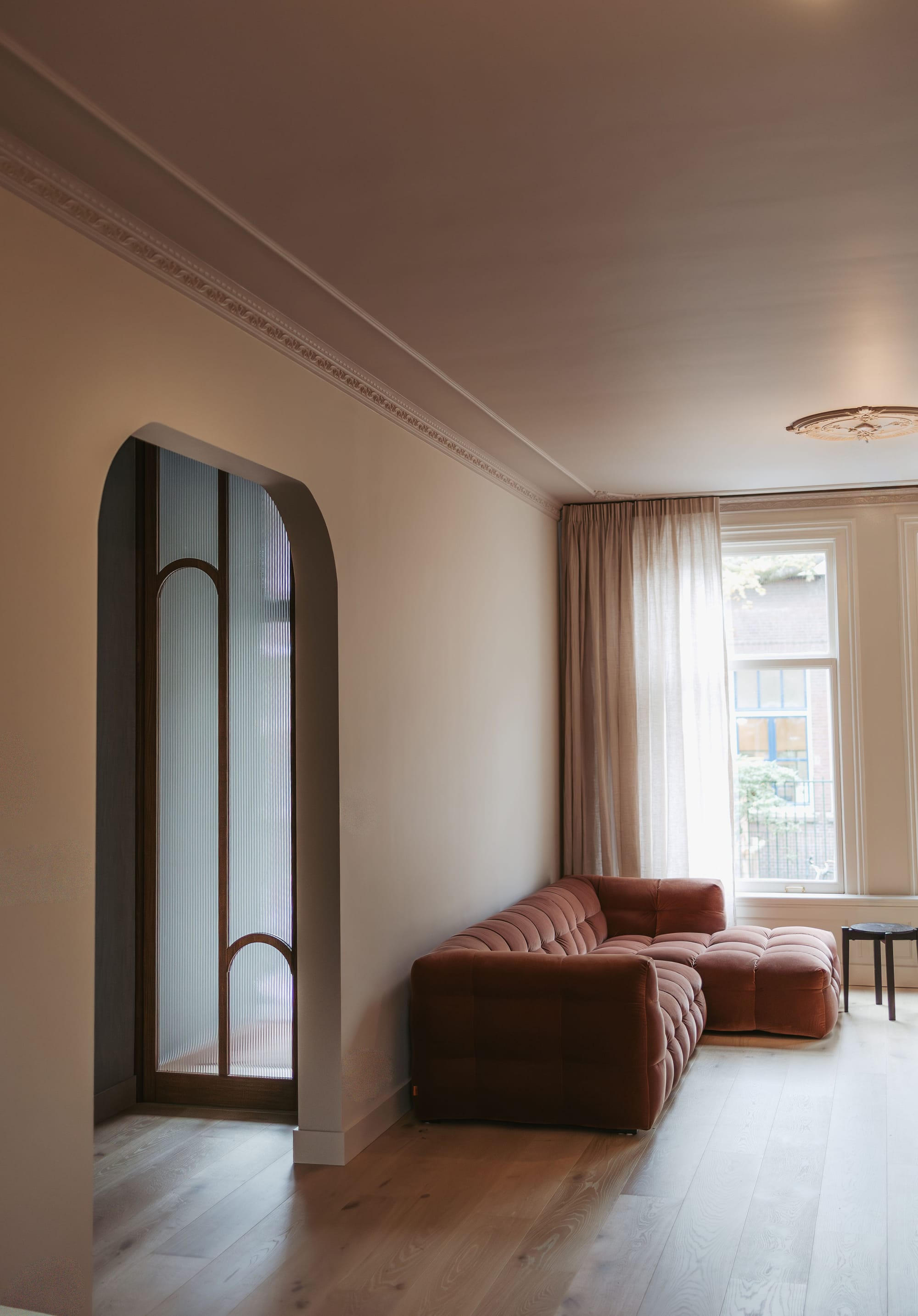 Custom deur walnoot canale Den Haag beeld 2